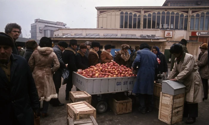 București in 1986, Sursa Fortepan  Urbán Tamás (5) jpg