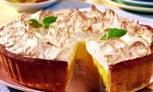 tarta cu lamaie si bezea jpeg