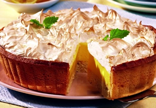 tarta cu lamaie si bezea jpeg