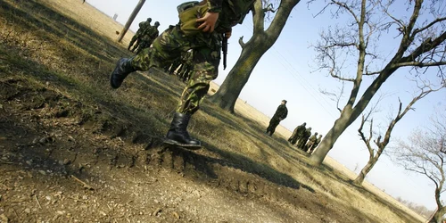 antrenament armata