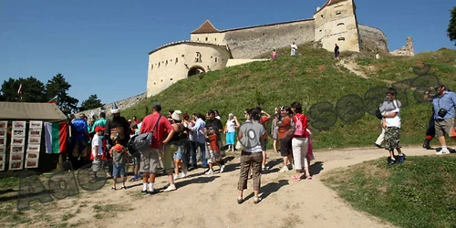 Cetatea Râşnov:  foto arhivă