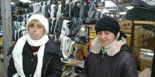 Piețarii se gândesc cu groază de unde vor scoate bani pentru taxele majorate 