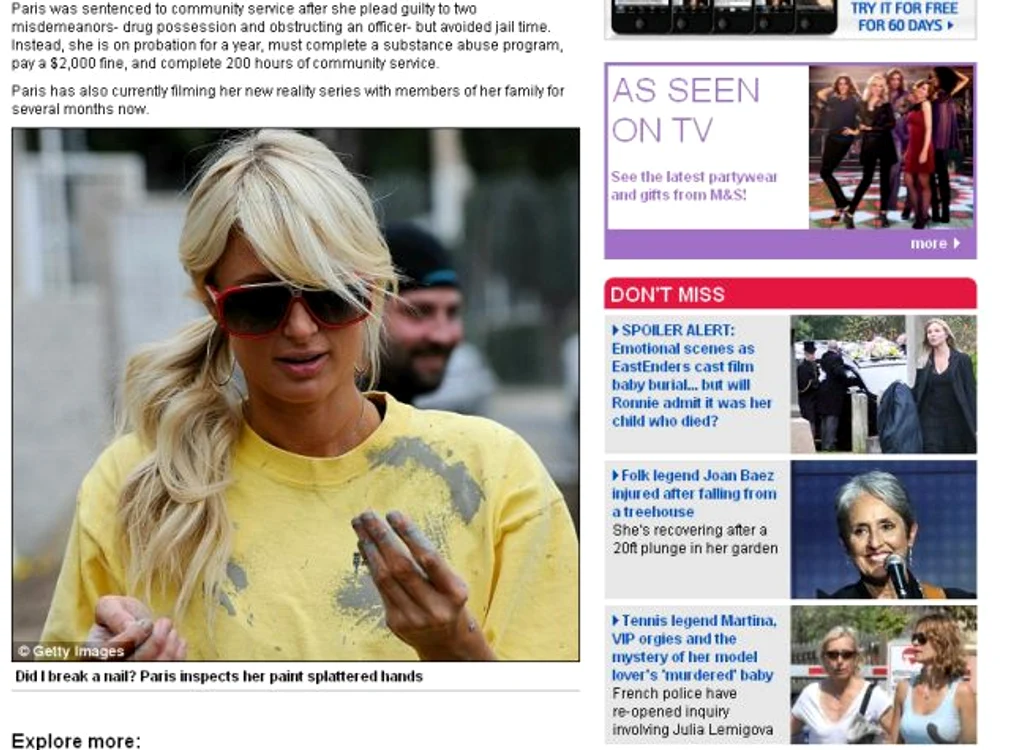 
    Paris Hilton face muncă în folosul comunităţii, pe tocuri (Foto: Daily Mail)  