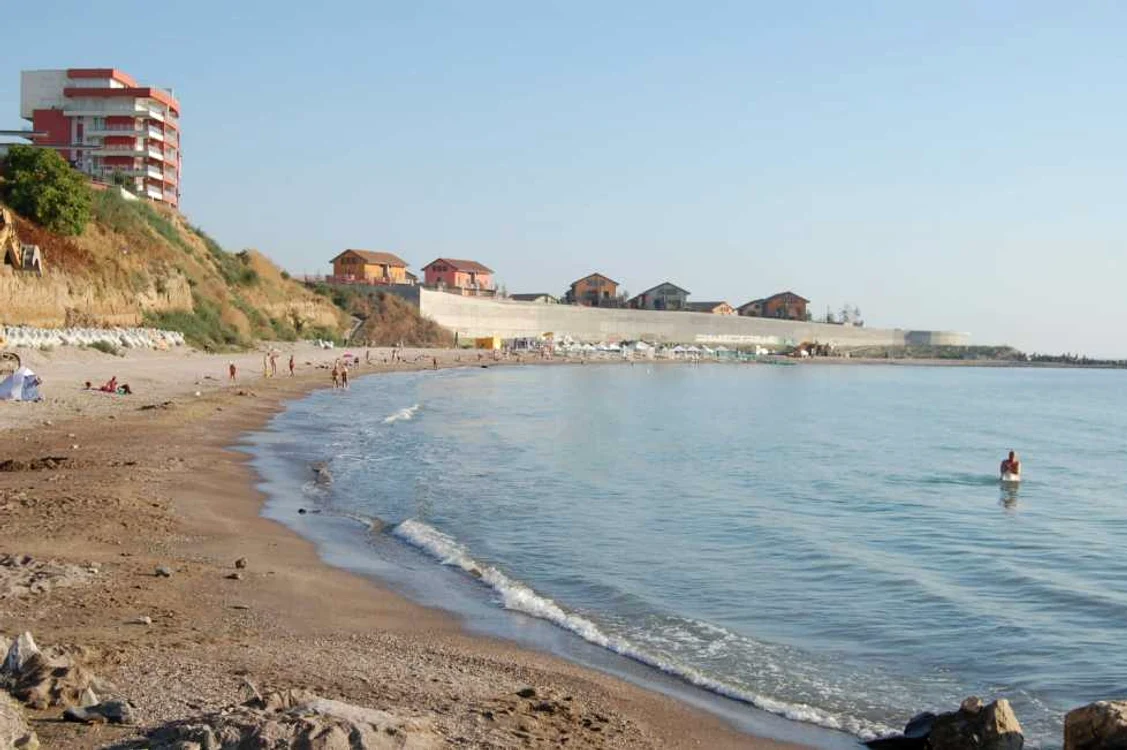 Plaja litoral nisip Marea Neagră Constanţa - cum arătau plajele înainte Sursa foto DADL