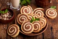 Biscuiti bicolori  Sursa foto shutterstock 1696393795 jpg
