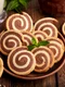 Biscuiti bicolori  Sursa foto shutterstock 1696393795 jpg