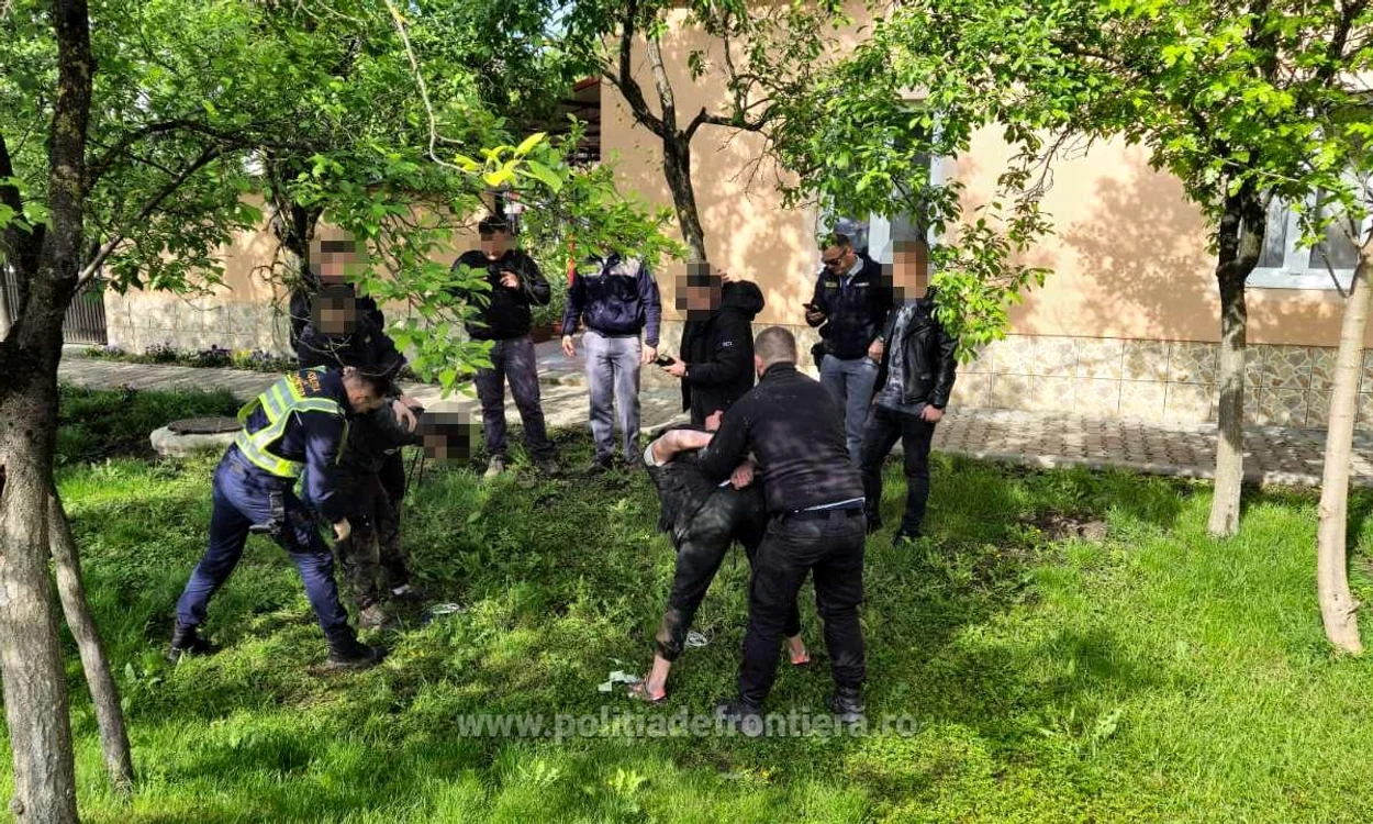 Cei doi au fost găsiți în Peregu Mare FOTO Poliția de Frontieră 