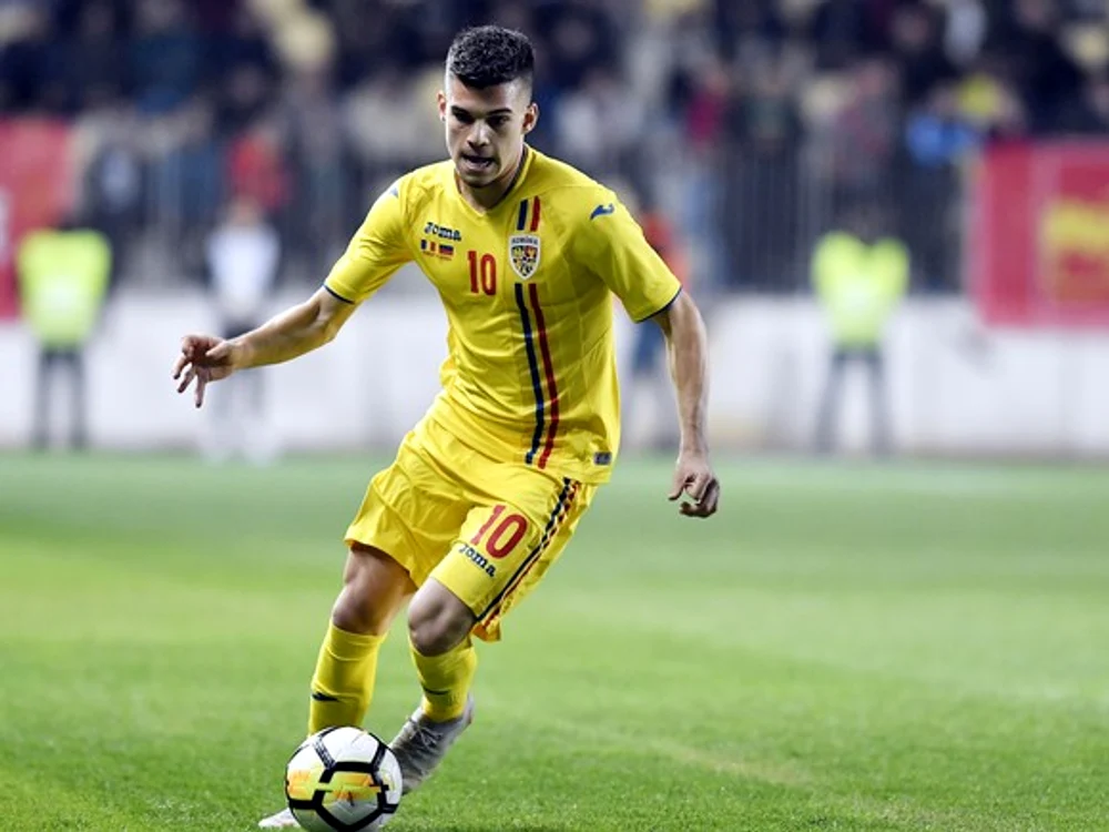 
    Ianis Hagi  