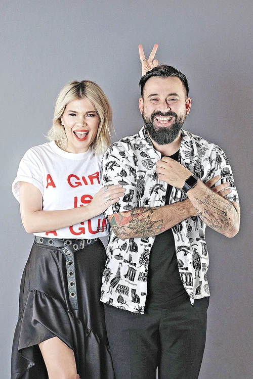 Prezentatorii Gina Pistol şi “Oase”