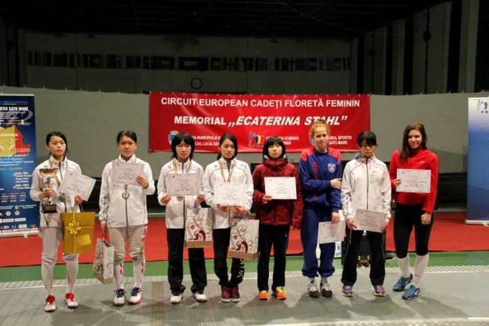 Primele cinci poziţii în clasamentul Cupei Satu Mare, ediţia a VI-a, au fost ocupate de floretistele din Japonia. FOTO - frs.ro