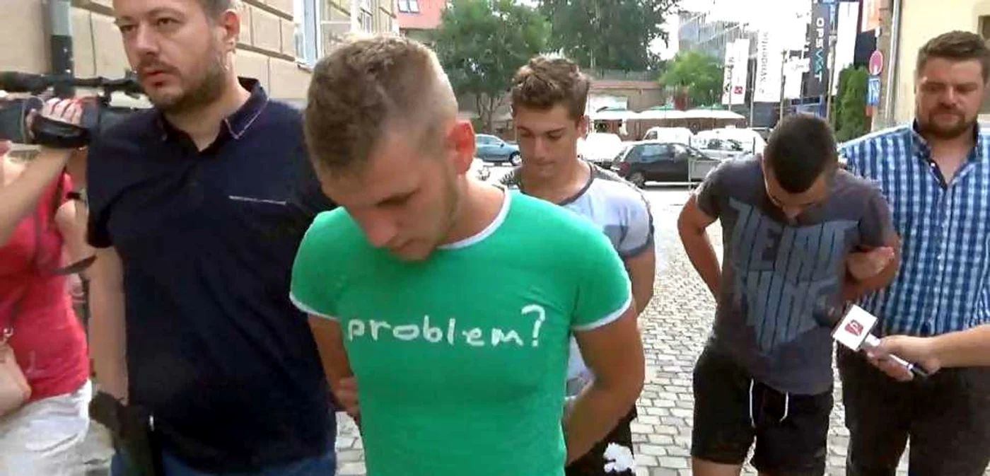 Cei trei tineri acuzaţi de violarea unei studente la Drept au primit pedepse cuprinse între 3,4 şi 5 ani FOTO pressalert.ro