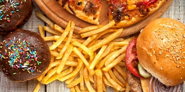 Diete sănătoase. Cum să slăbeşti şi să detoxifici organismul