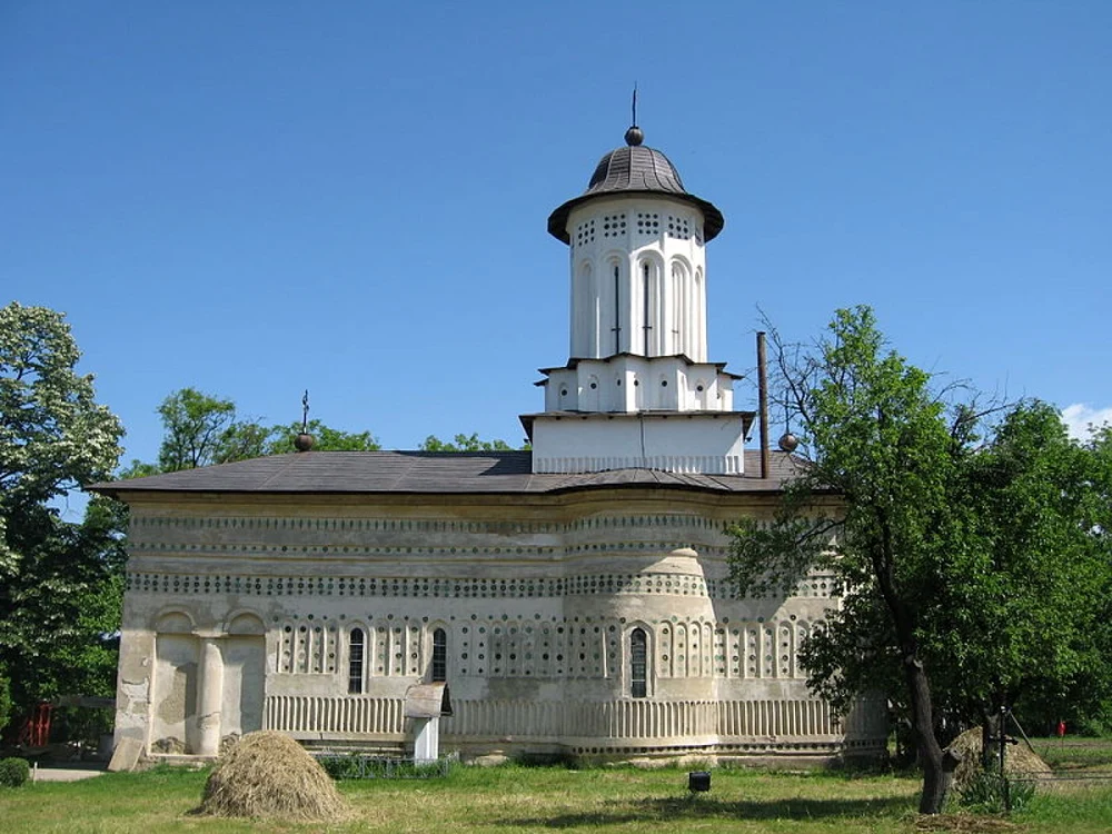Biserica din Aroneanu va avea izolatori antiseismici