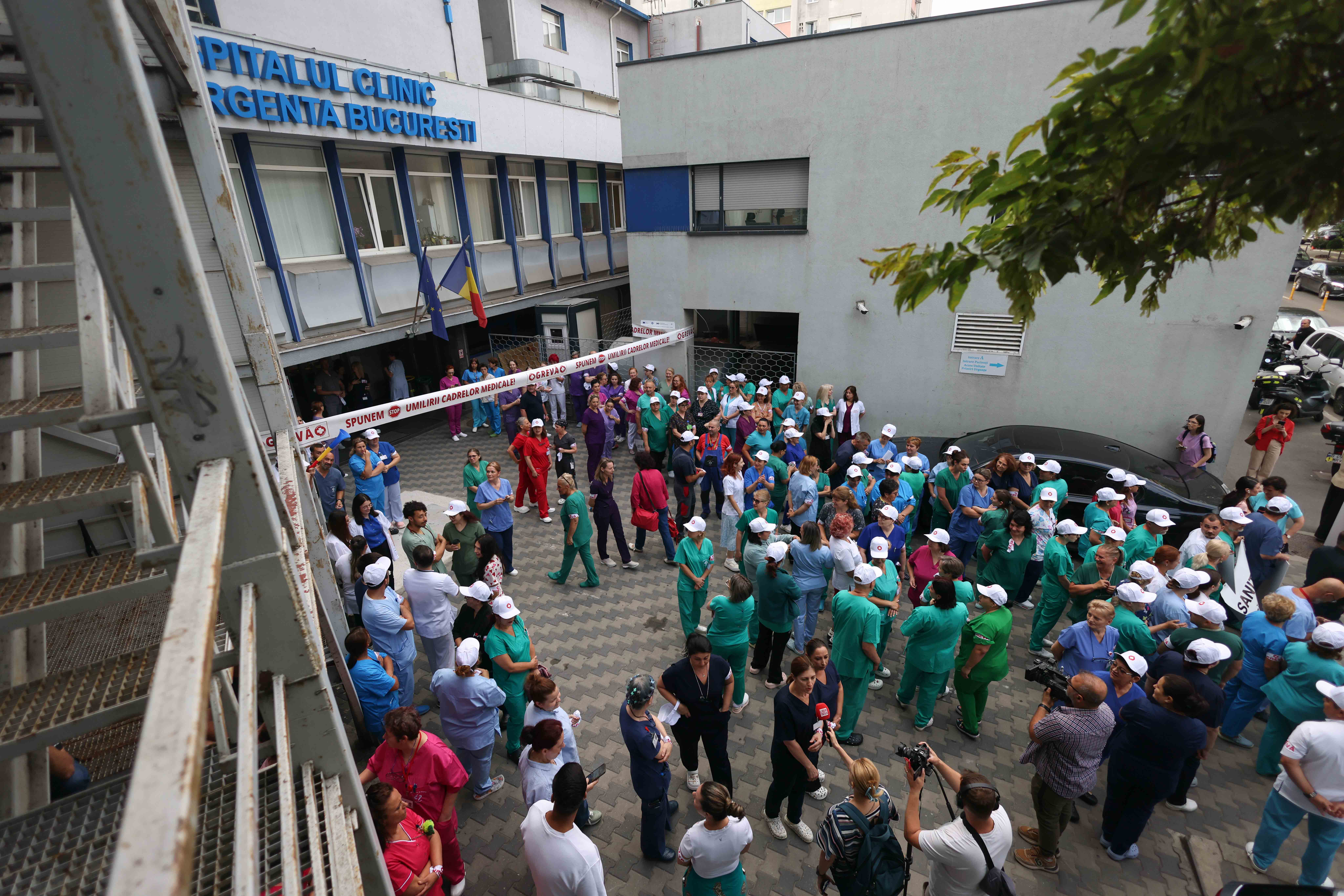 Cadre medicale participă la greva generală declanșată de Federația Sanitas. FOTO: Inquam/George Călin