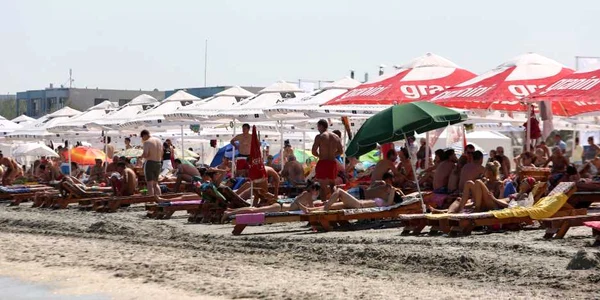 plaja mamaia . mediafax
