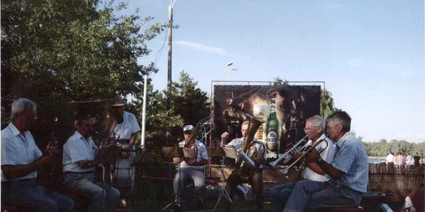 Fanfara în recital pe Faleza Dunării