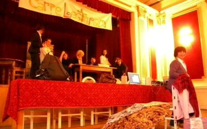 Bistriţa : Teatru în limbi străine