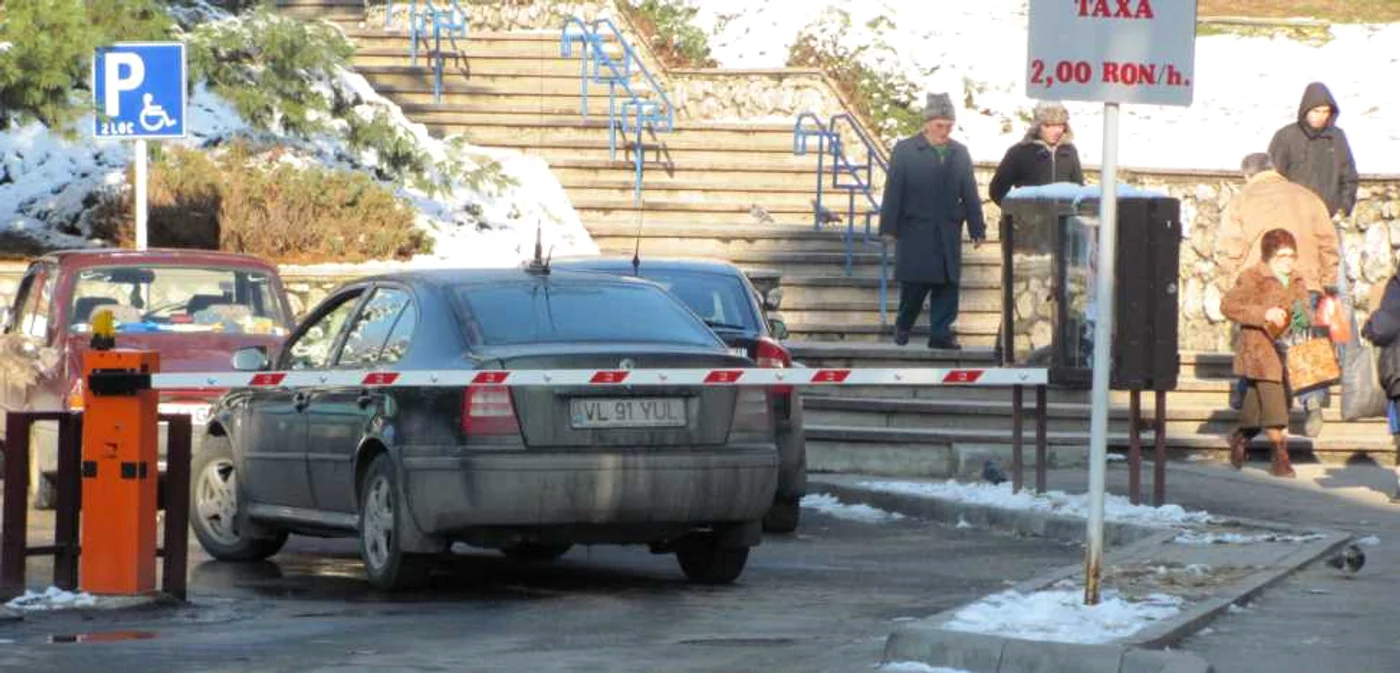 Toate parcările în centru vor fi taxate