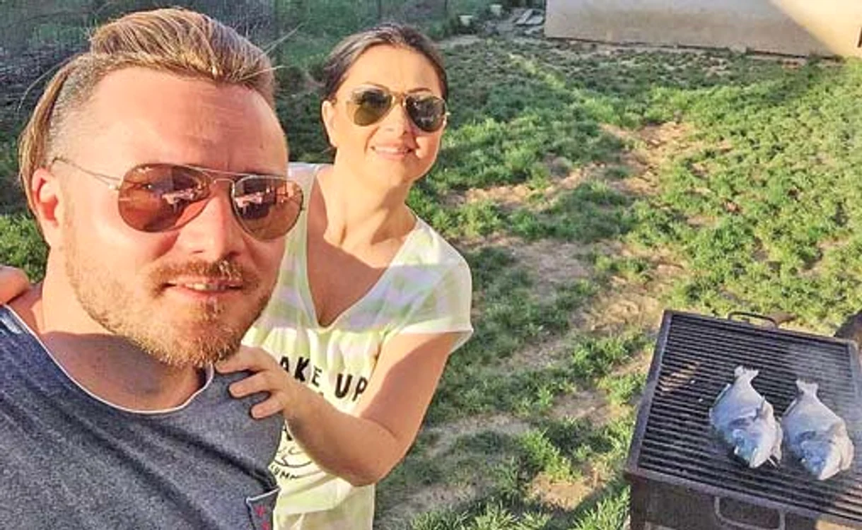 
    Gabi Cristea  și Tavi Clonda  vor încinge  grătarele,  sâmbăta viitoare  