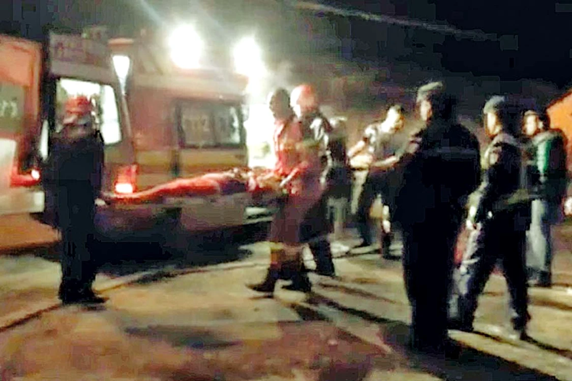 Femeia a mai trăit doar câteva minute după impactul cu solul