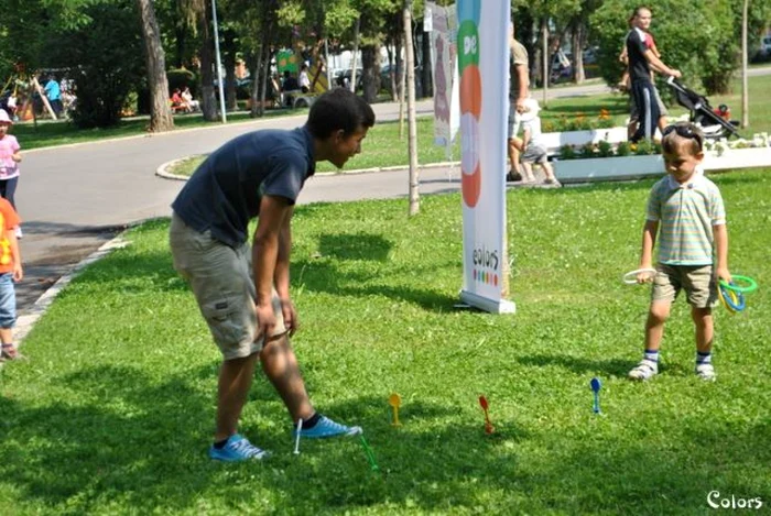 Distracţia se mută în Parcul Tractorul. FOTOAsociaţia Colors.