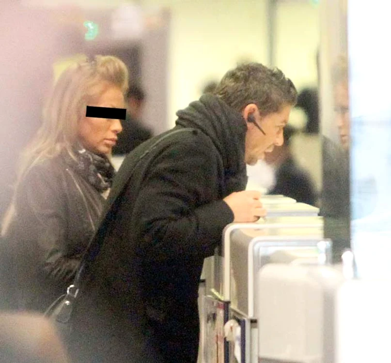 Bogdan și amanta lui,  Aura, au fost surprinși  de Click! la sfârșitul anului  trecut, când se pregăteau  să plece în vacanță