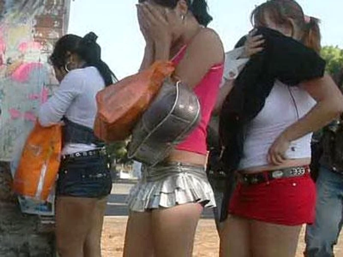 
    Prostituate din Timişoara s-au încăierat în stradă  