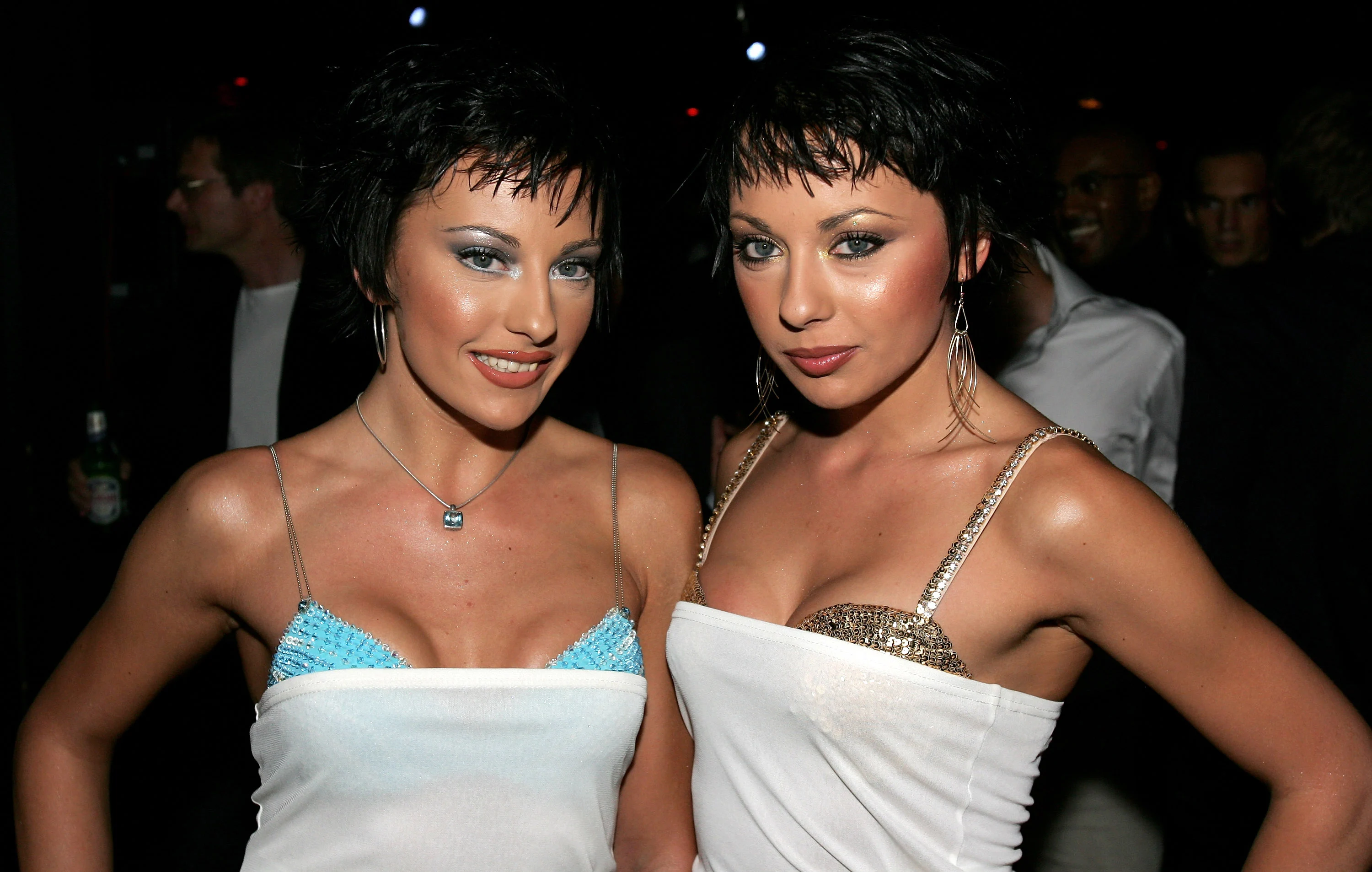 Gemenele de la Cheeky Girls, la 20 de ani de la succesul european: cum s-au reinventat și ce fac acum. „Ziua suntem îmbrăcate la costum”