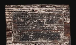 Tăbliță cerată descoperită la Alburnus Maior (© Muzeul Național de Istorie a României)