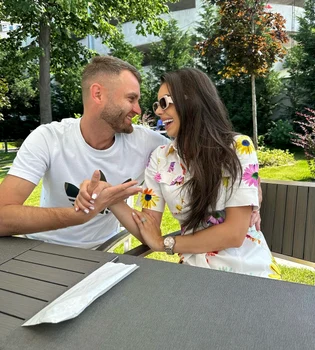 Georgiana Lobonț a aflat că este însărcinată când era pe drum, între nunți