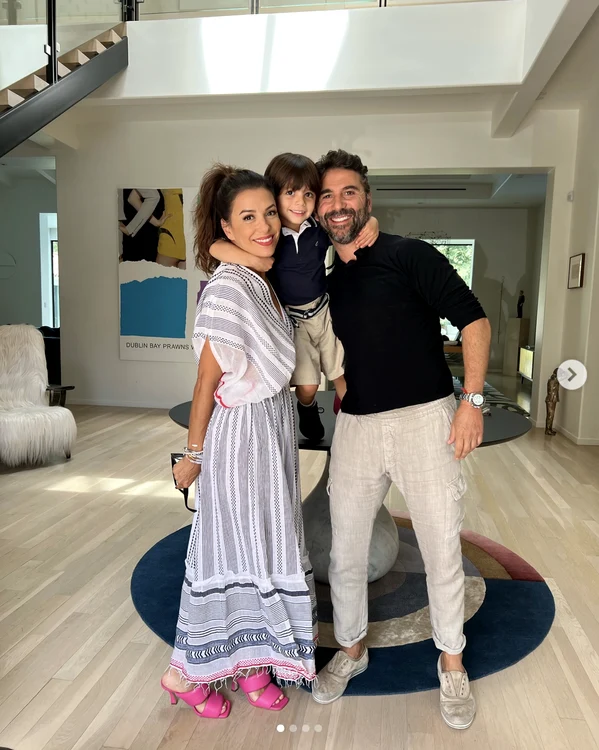 Eva Longoria și soțul și fiul Instagram