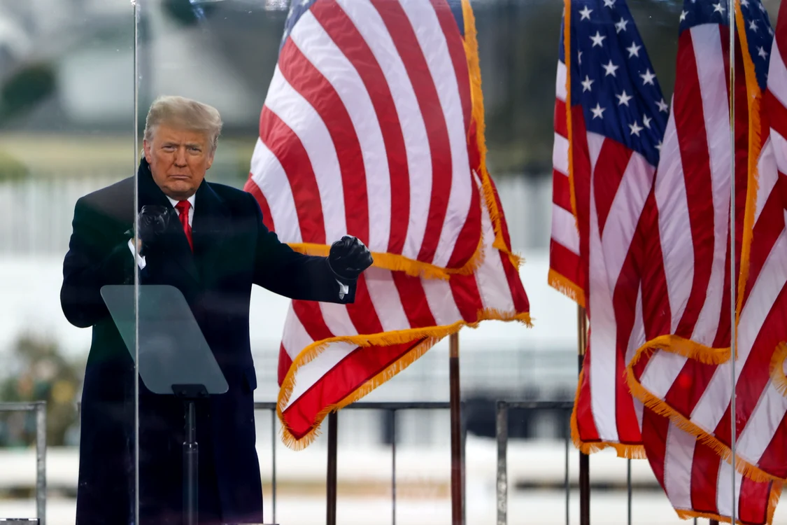 Trump s-a ales cu contul de Twitter blocatFoto: Getty