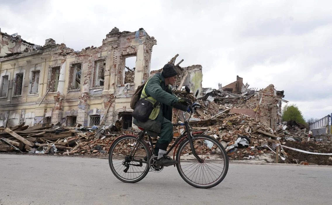 Razboi Ucraina distrugeri morti raniti refugiati 24-25 aprilie 2022 FOTO EPA-EFE