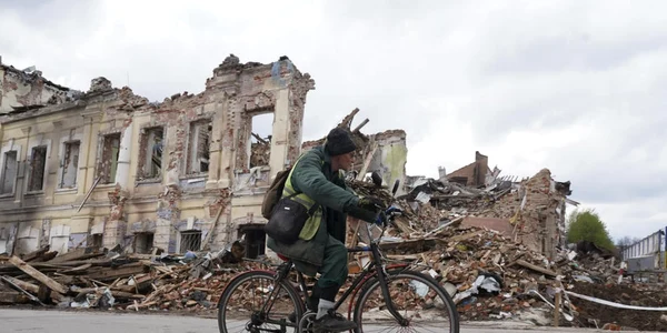 Razboi Ucraina distrugeri morti raniti refugiati 24-25 aprilie 2022 FOTO EPA-EFE