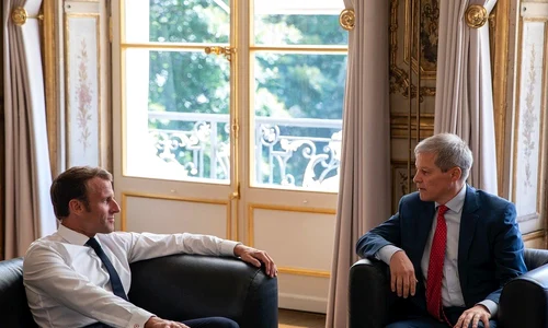 dacian ciolos macron jpeg