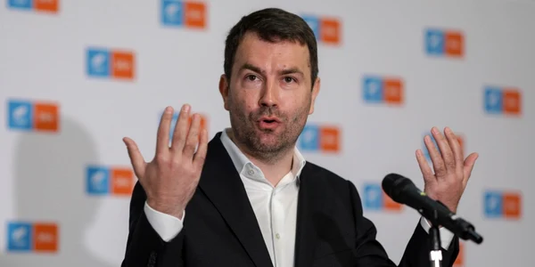 Catalin Drula presedinte interimar USR declaratii parlament FOTO Inquam Photos / Octav Ganea
