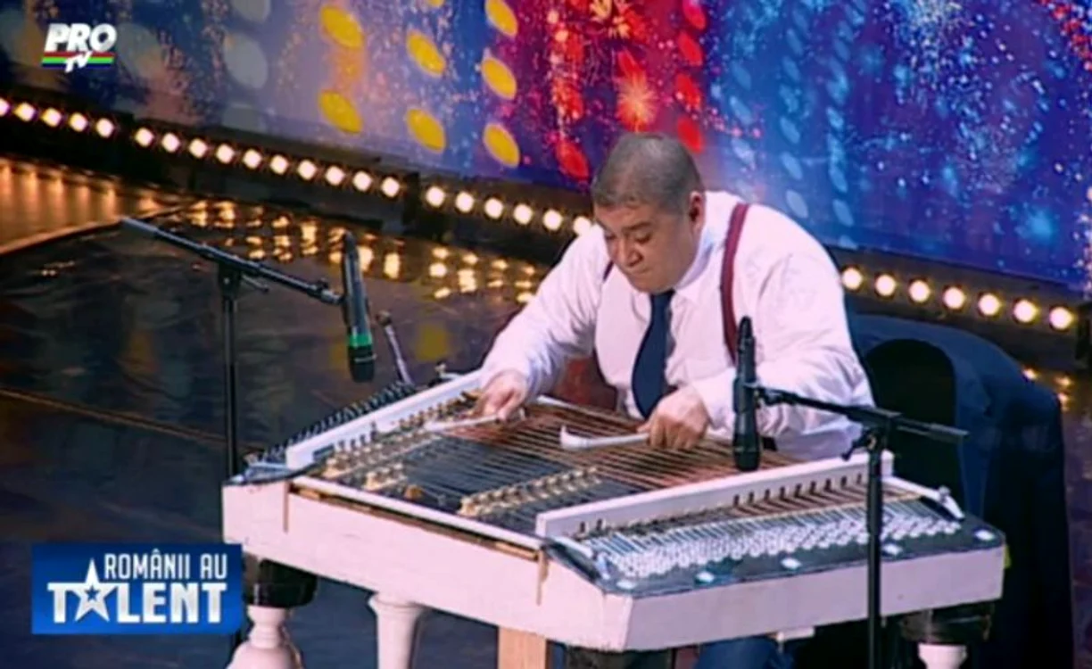 
    Romanii au talent  