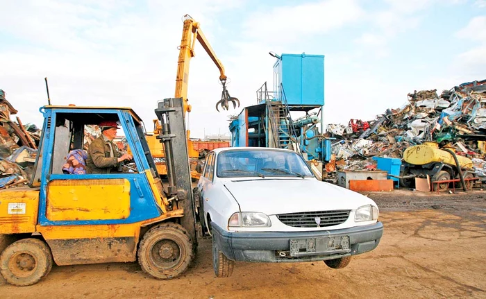
    S-au alocat bani pentru 30.000 de prime de casare, în valoare de 6.500 de lei  