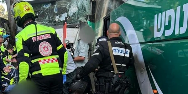 incident autobuz israel FOTO Magen David Adom fb jpg