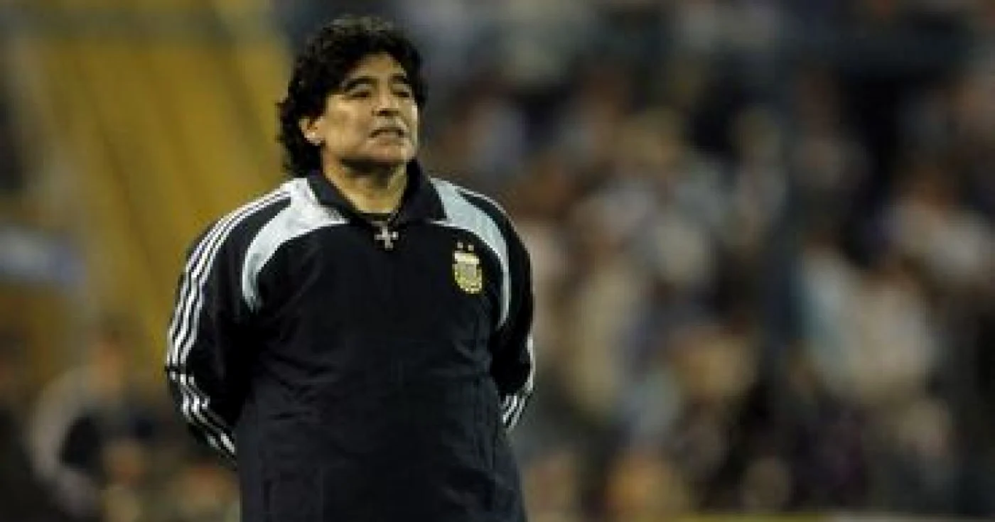 FOTBAL: Diego Maradona va schimba masiv echipa pentru meciul Paraguay