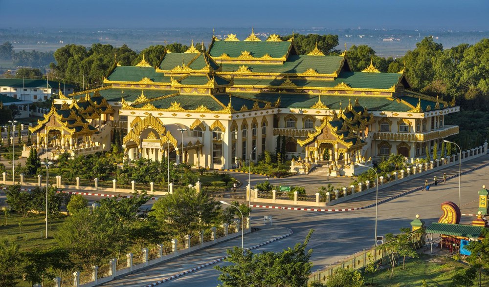 „Casa regilor” din Myanmar: luxul generalilor într-o țară devastată de război și represiune