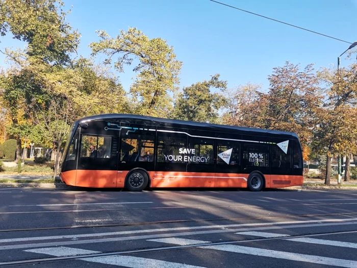 Turcii de la Karsan au prezentat la Timişoara unul din modelele lor de autobuz electric FOTO Ş.Both