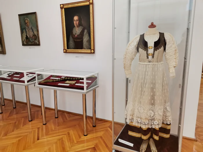 Ținută purtată în ziua nunții FOTO: A.M.