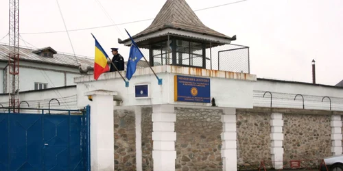 Deținuții implicați în accident vor fi controlași medical