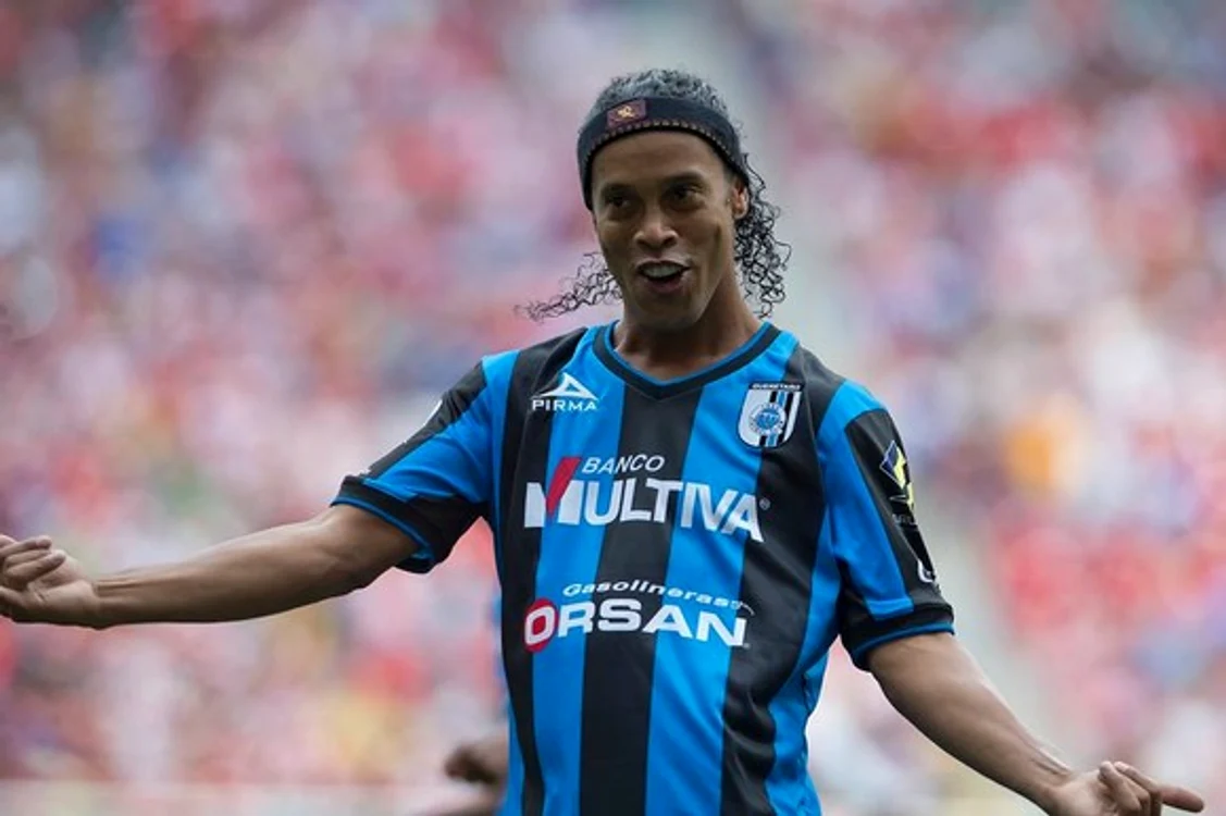 Astăzi, 21 martie, s-a născut Ronaldinho.