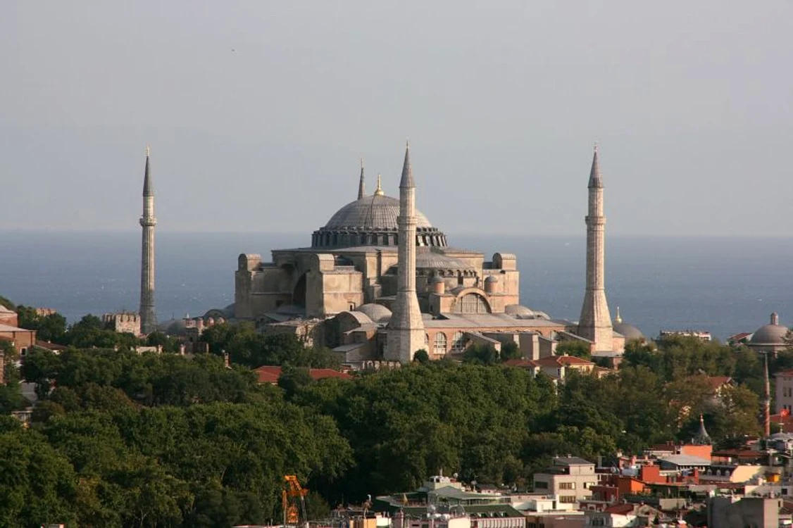 Comercianții din Istanbul, Turcia, nu te vor lăsa să cumperi nimic fără să negociezi