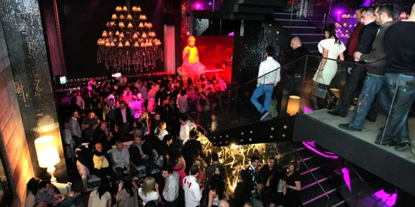 Petrecere de fiţe la Bamboo în Braşov