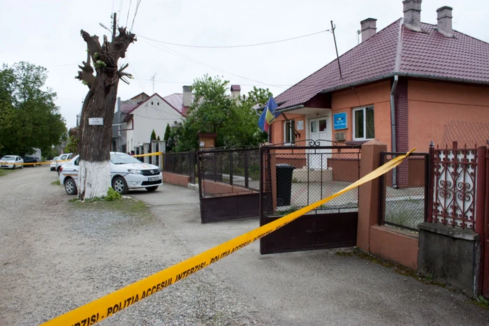 Poliţistul s-a împuşcat luni dimineaţă, cu arma din dotare