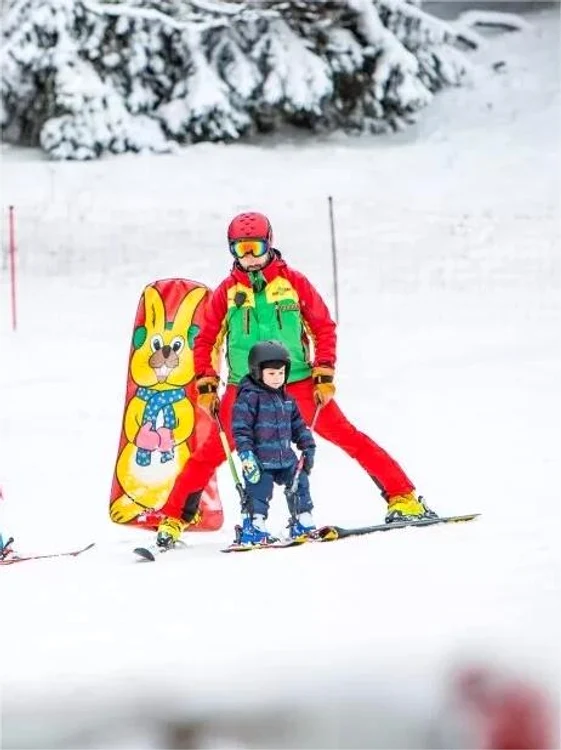 Mulți români vor merge la schi în luna februarie