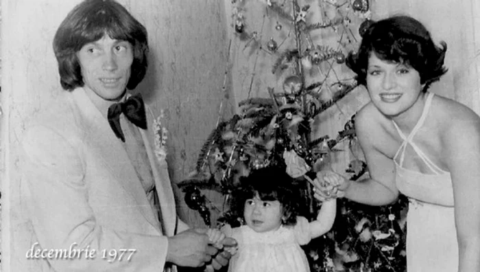 
    Decembrie 1977. Crăciunul în familia PatzaichinFoto: arhivă personală / femeide10.ro  